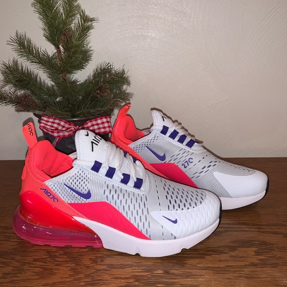 Nike Air Max 270 - Picture 3 of 8